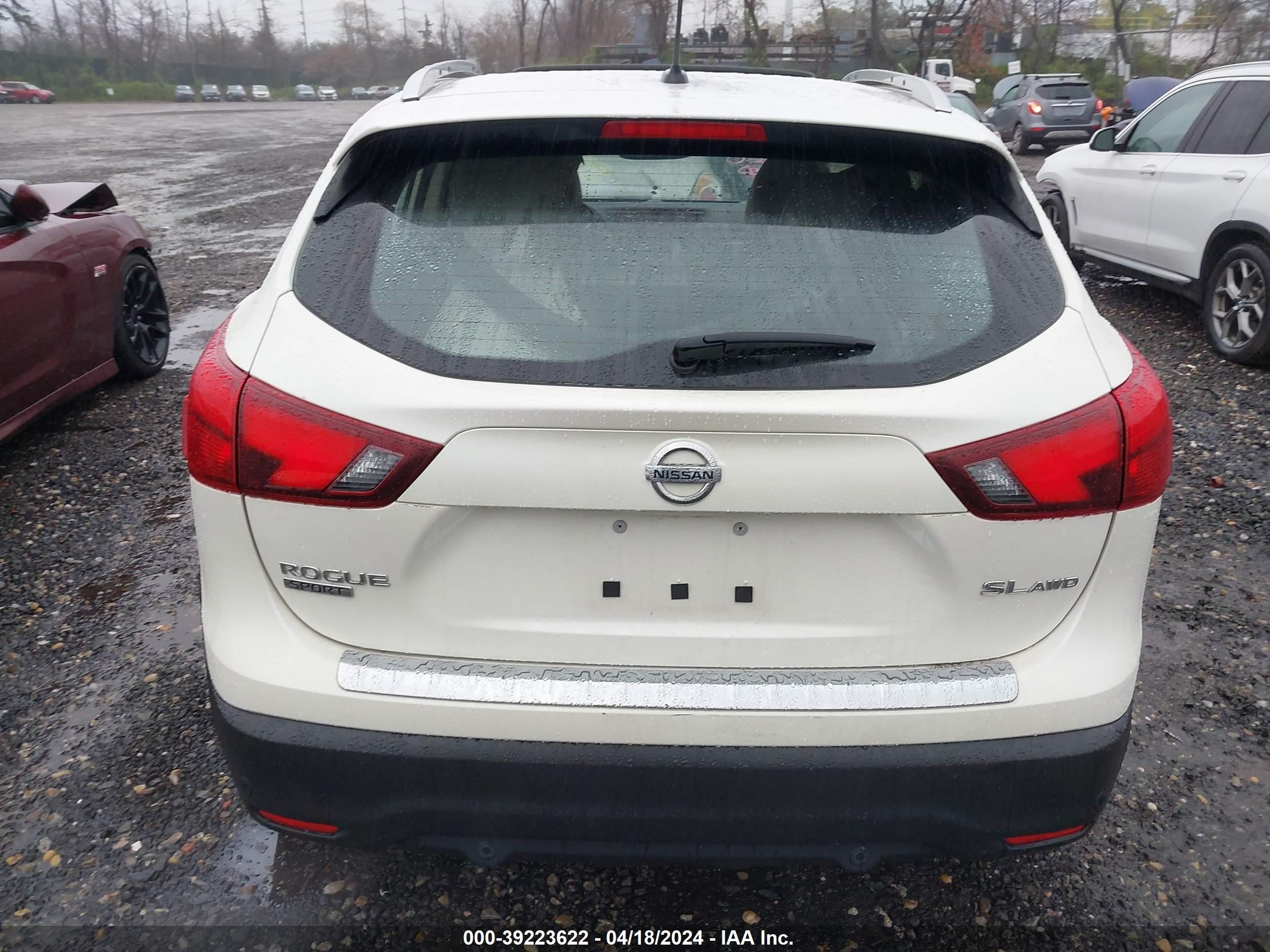 Photo 15 VIN: JN1BJ1CR7KW350833 - NISSAN ROGUE 