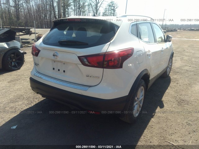 Photo 3 VIN: JN1BJ1CR8HW127807 - NISSAN ROGUE SPORT 