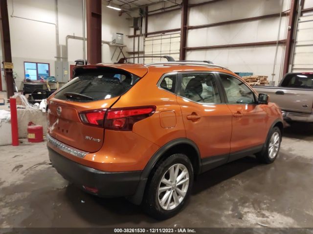 Photo 3 VIN: JN1BJ1CR8HW131632 - NISSAN ROGUE SPORT 