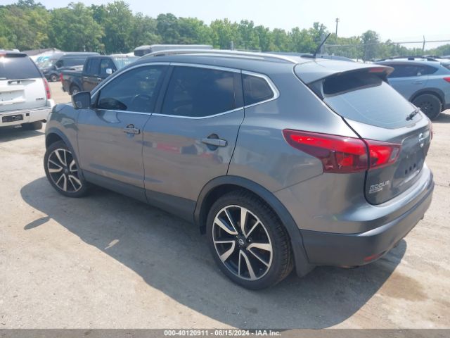 Photo 2 VIN: JN1BJ1CR8JW266261 - NISSAN ROGUE SPORT 