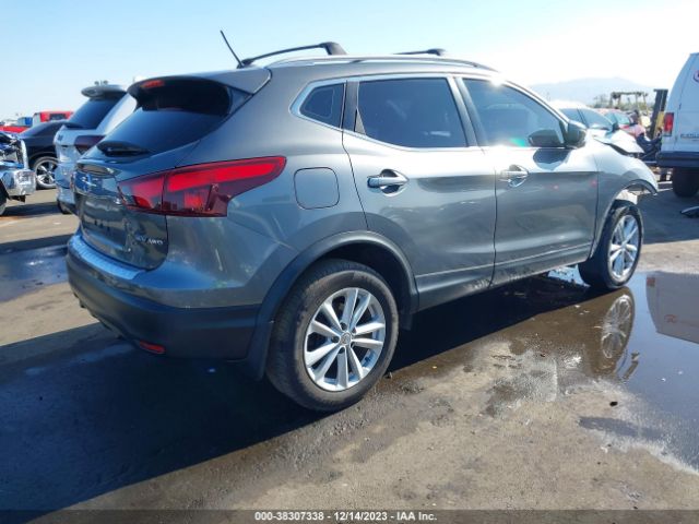 Photo 3 VIN: JN1BJ1CR8JW292570 - NISSAN ROGUE SPORT 