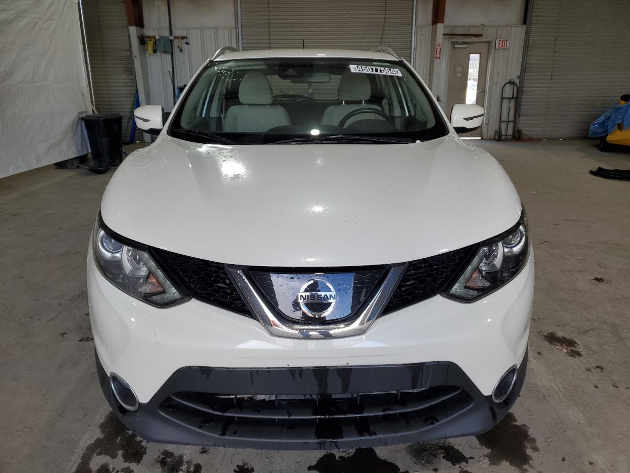 Photo 4 VIN: JN1BJ1CR8KW313841 - NISSAN ROGUE 