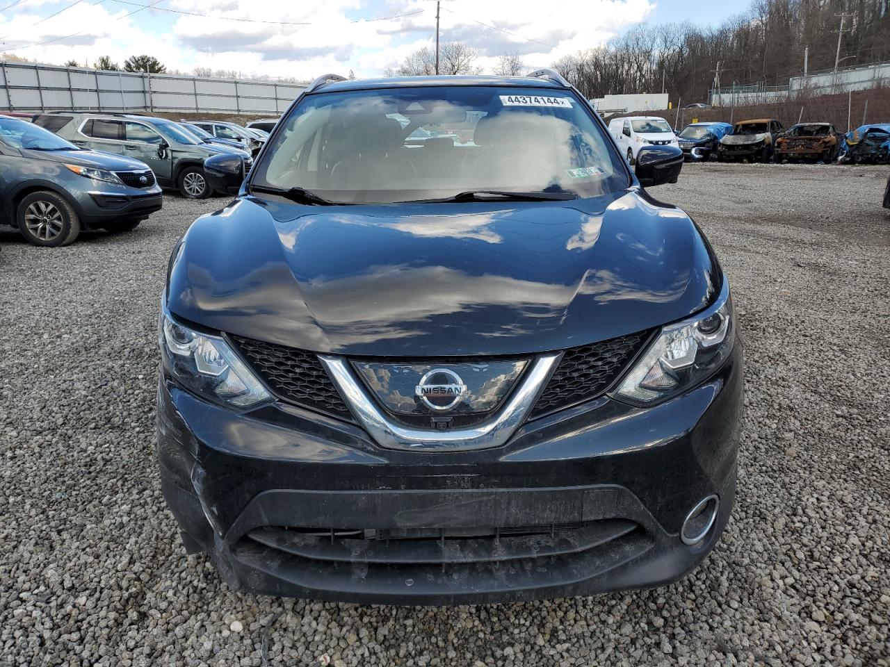 Photo 4 VIN: JN1BJ1CR9HW105735 - NISSAN ROGUE 