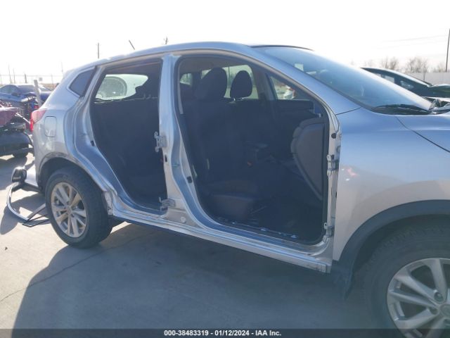 Photo 5 VIN: JN1BJ1CR9HW127282 - NISSAN ROGUE SPORT 