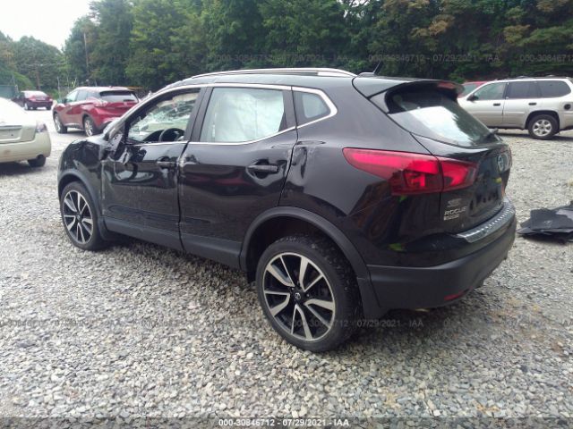 Photo 2 VIN: JN1BJ1CR9JW252918 - NISSAN ROGUE SPORT 