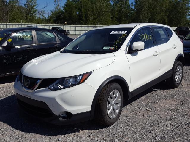 Photo 1 VIN: JN1BJ1CR9JW257097 - NISSAN ROGUE SPORT 