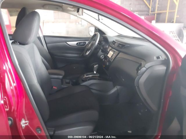 Photo 4 VIN: JN1BJ1CR9JW267449 - NISSAN ROGUE SPORT 