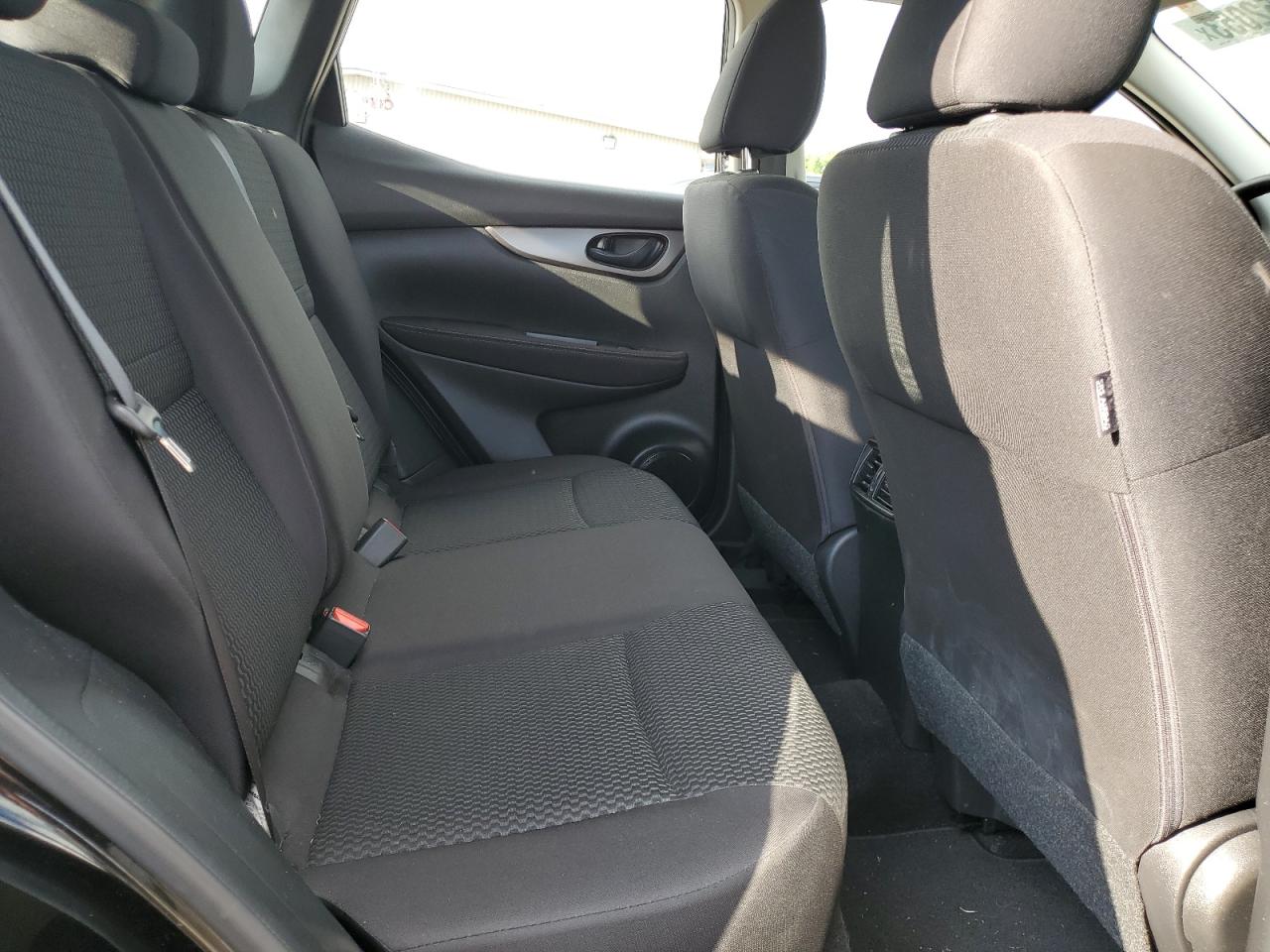 Photo 10 VIN: JN1BJ1CRXHW111589 - NISSAN ROGUE 