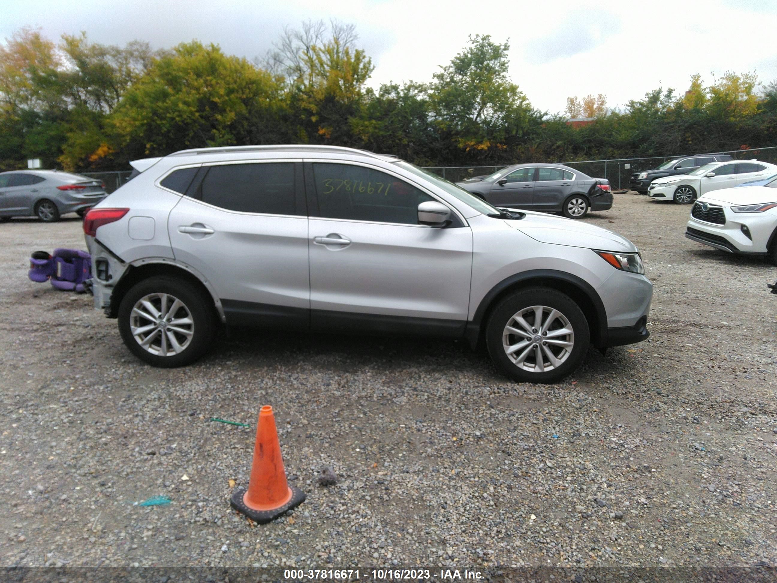 Photo 13 VIN: JN1BJ1CRXHW124830 - NISSAN ROGUE 