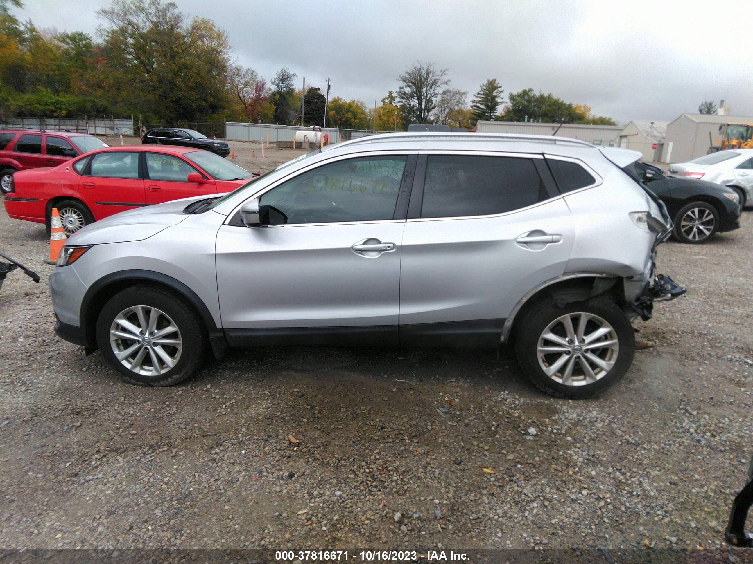 Photo 14 VIN: JN1BJ1CRXHW124830 - NISSAN ROGUE 