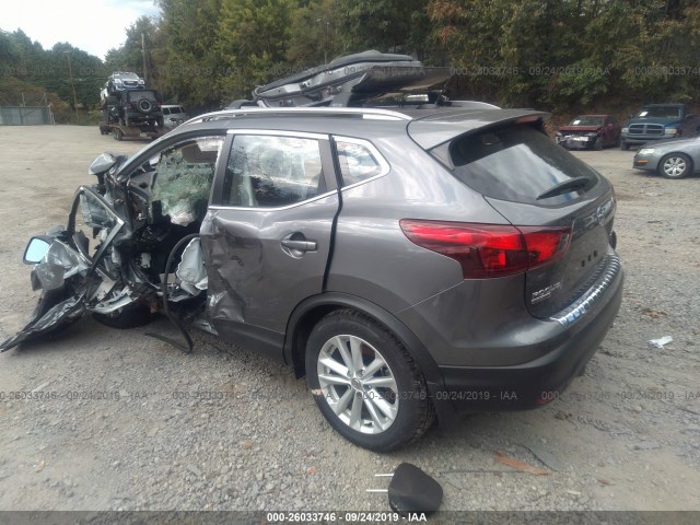 Photo 2 VIN: JN1BJ1CRXJW252281 - NISSAN ROGUE SPORT 