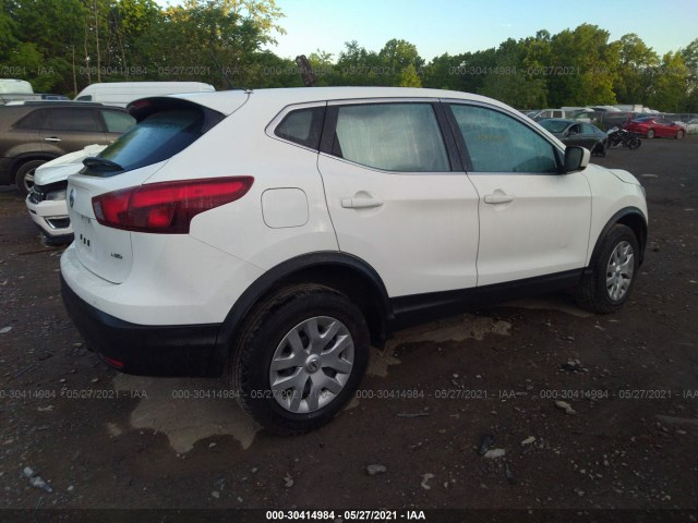 Photo 3 VIN: JN1BJ1CRXJW256265 - NISSAN ROGUE SPORT 