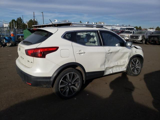 Photo 2 VIN: JN1BJ1CRXJW600953 - NISSAN ROGUE 