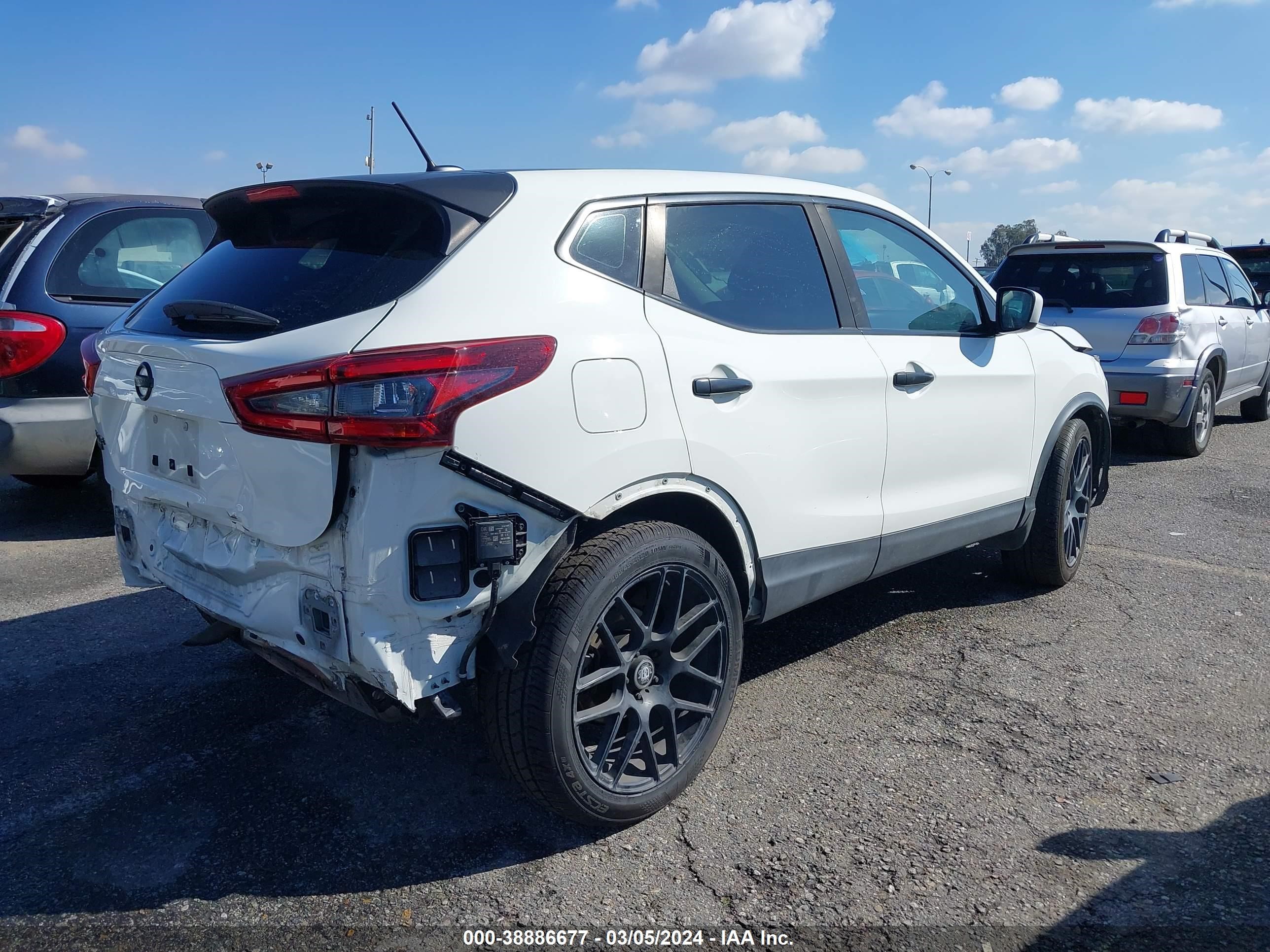 Photo 3 VIN: JN1BJ1CV1LW265761 - NISSAN ROGUE 