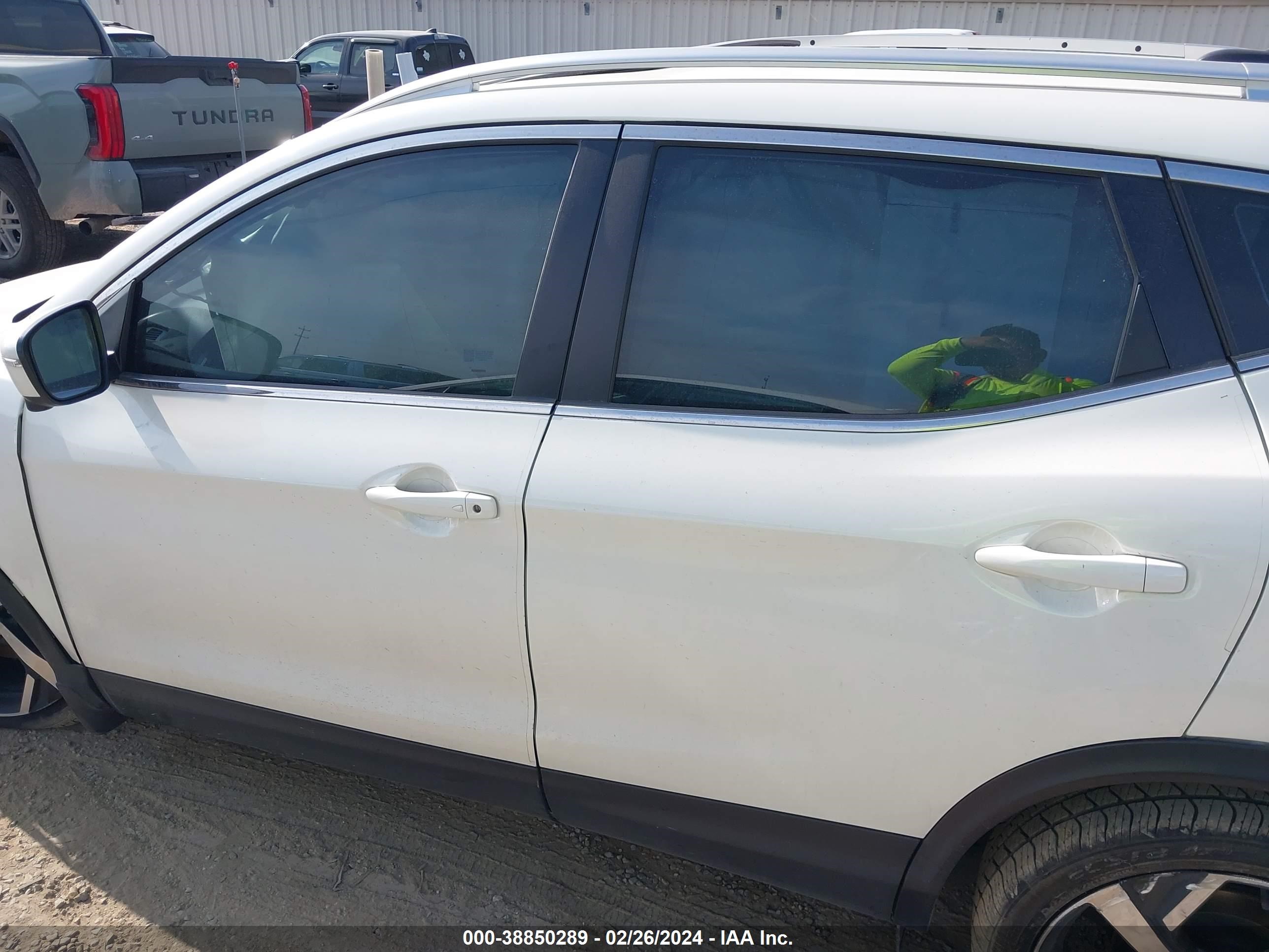 Photo 13 VIN: JN1BJ1CV2NW347873 - NISSAN ROGUE 