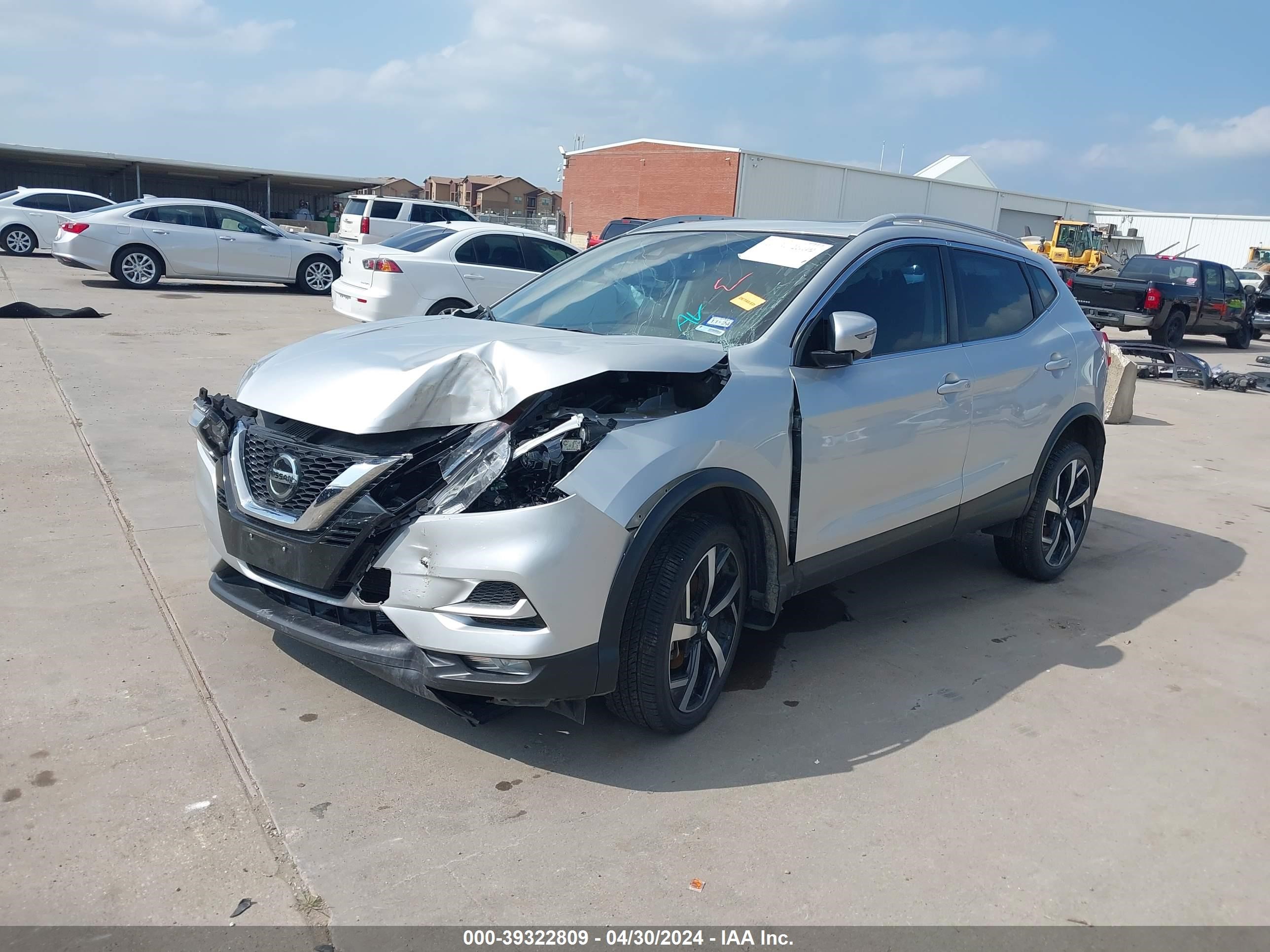 Photo 1 VIN: JN1BJ1CV4MW572083 - NISSAN ROGUE 