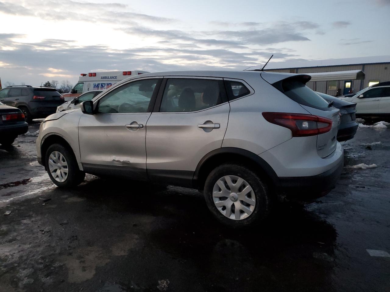 Photo 1 VIN: JN1BJ1CV5LW268274 - NISSAN ROGUE 