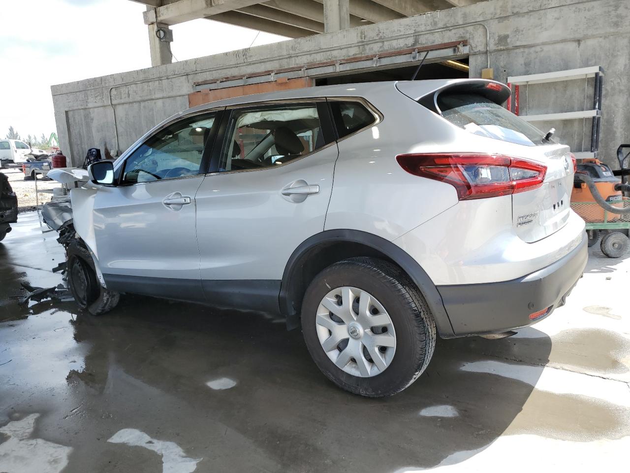 Photo 1 VIN: JN1BJ1CV5LW270963 - NISSAN ROGUE 