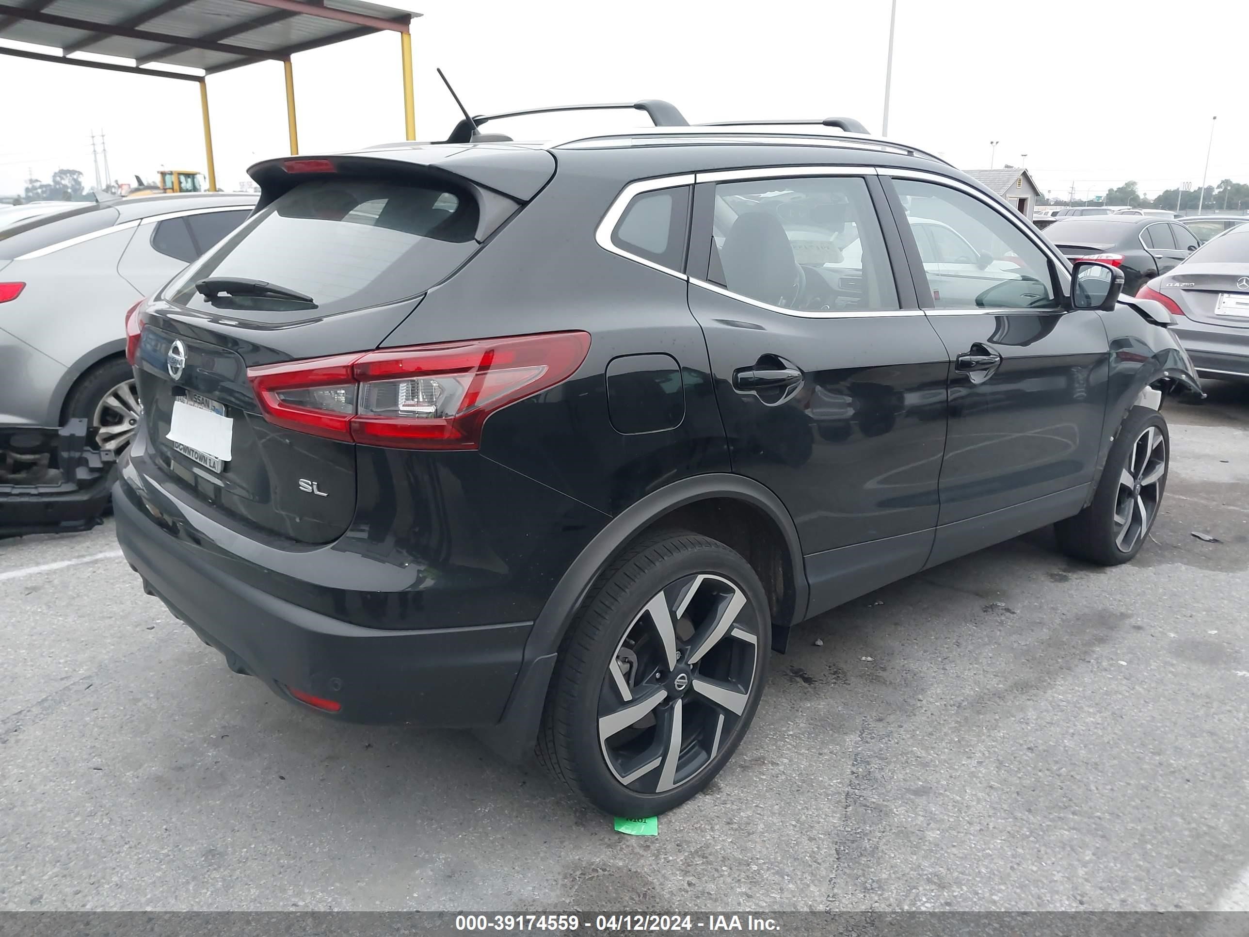 Photo 3 VIN: JN1BJ1CV5MW562159 - NISSAN ROGUE 