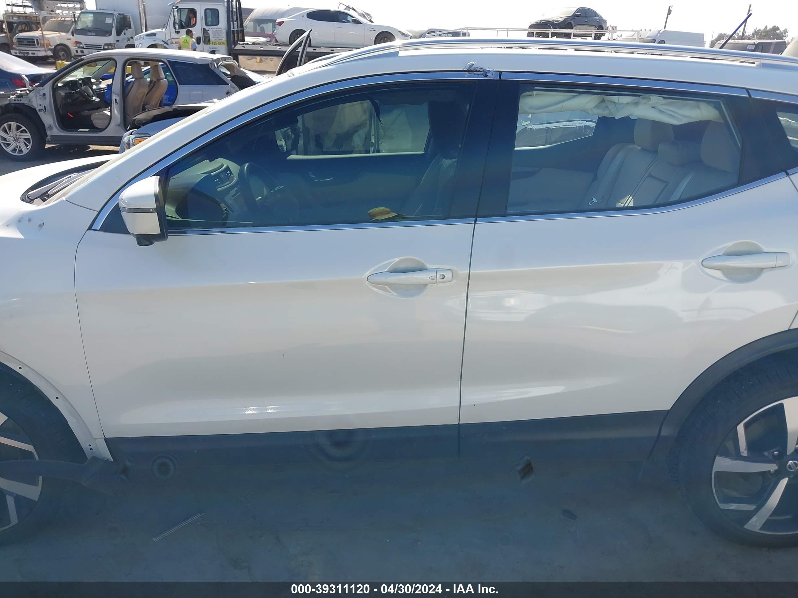 Photo 13 VIN: JN1BJ1CV7NW351384 - NISSAN ROGUE 