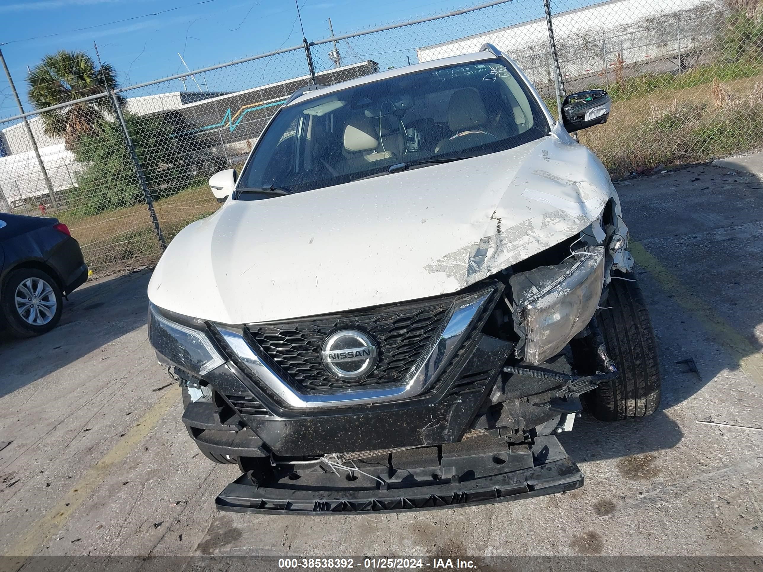 Photo 10 VIN: JN1BJ1CVXLW256735 - NISSAN ROGUE 