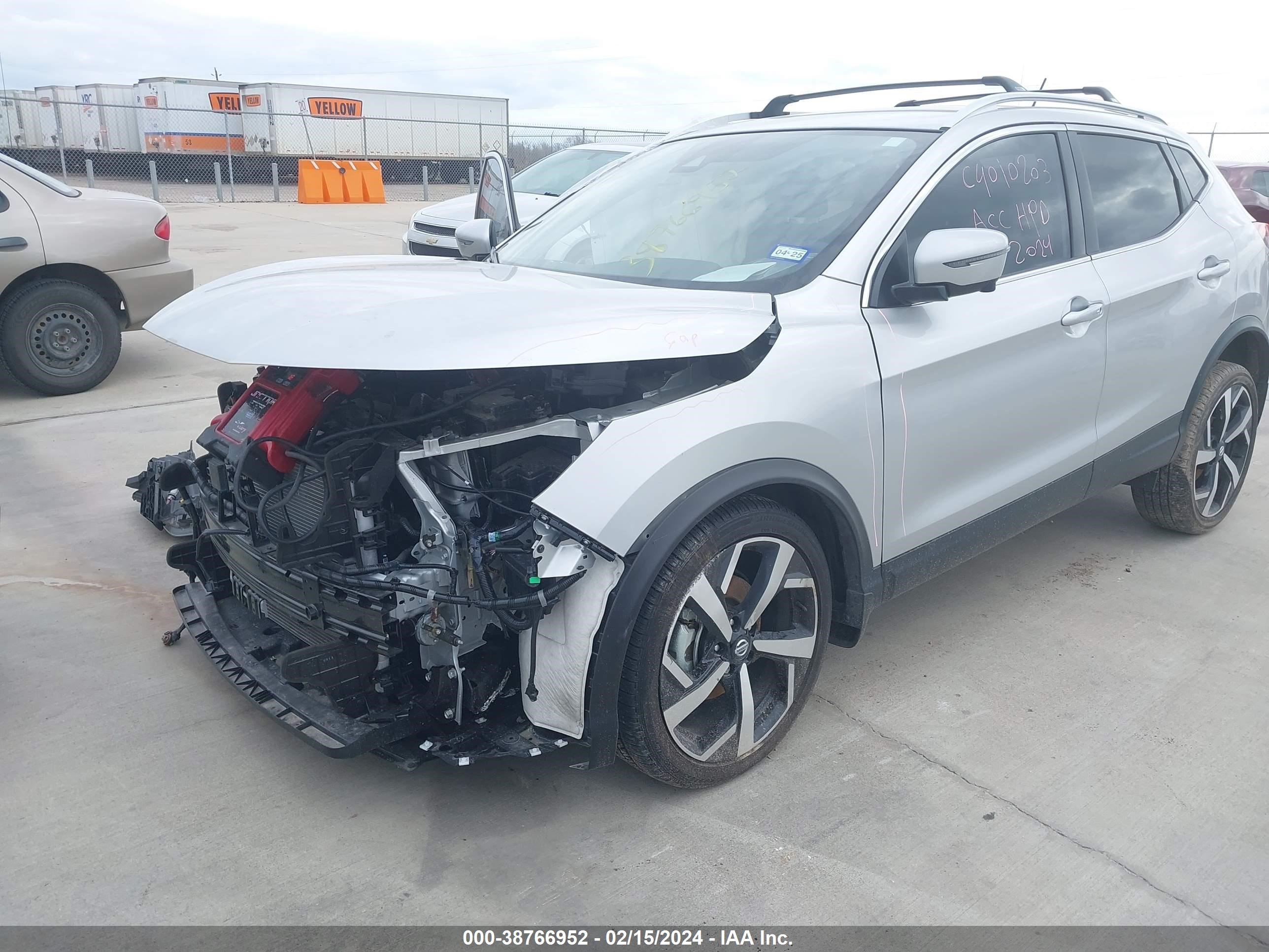 Photo 1 VIN: JN1BJ1CW1NW497112 - NISSAN ROGUE 