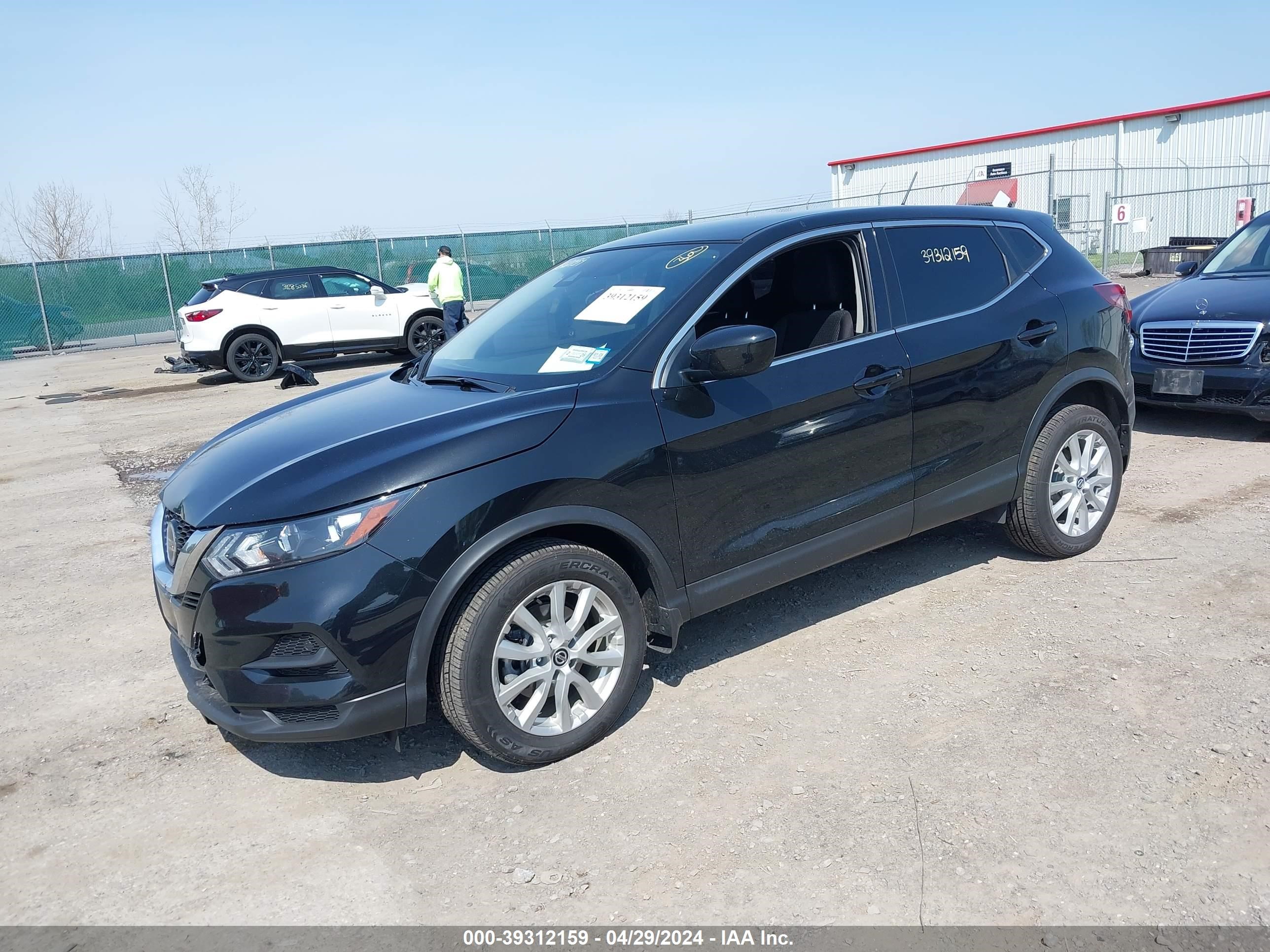 Photo 1 VIN: JN1BJ1CW7LW644305 - NISSAN ROGUE 