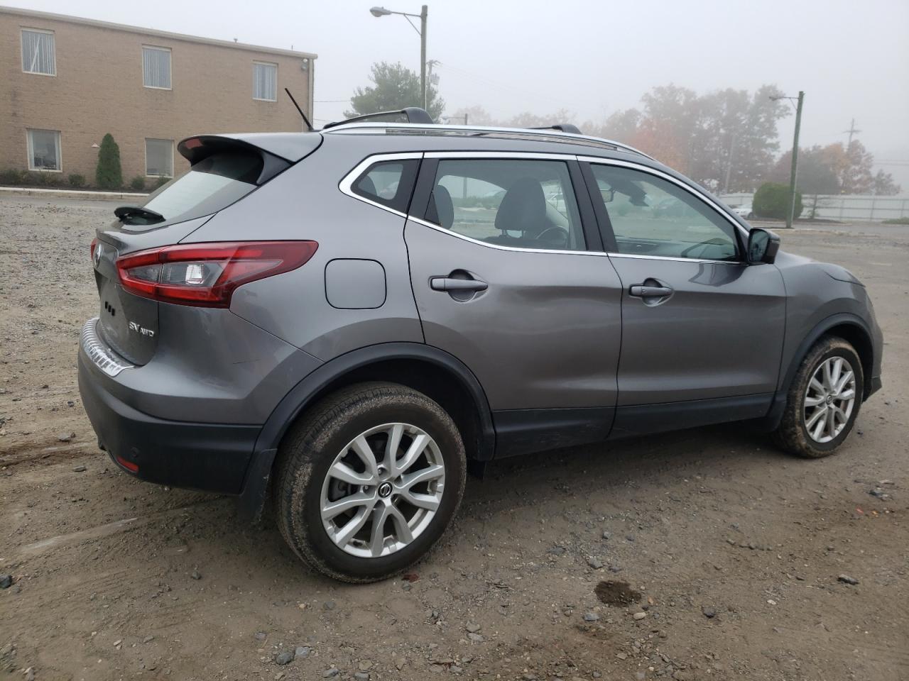 Photo 2 VIN: JN1BJ1CW8LW372380 - NISSAN ROGUE 