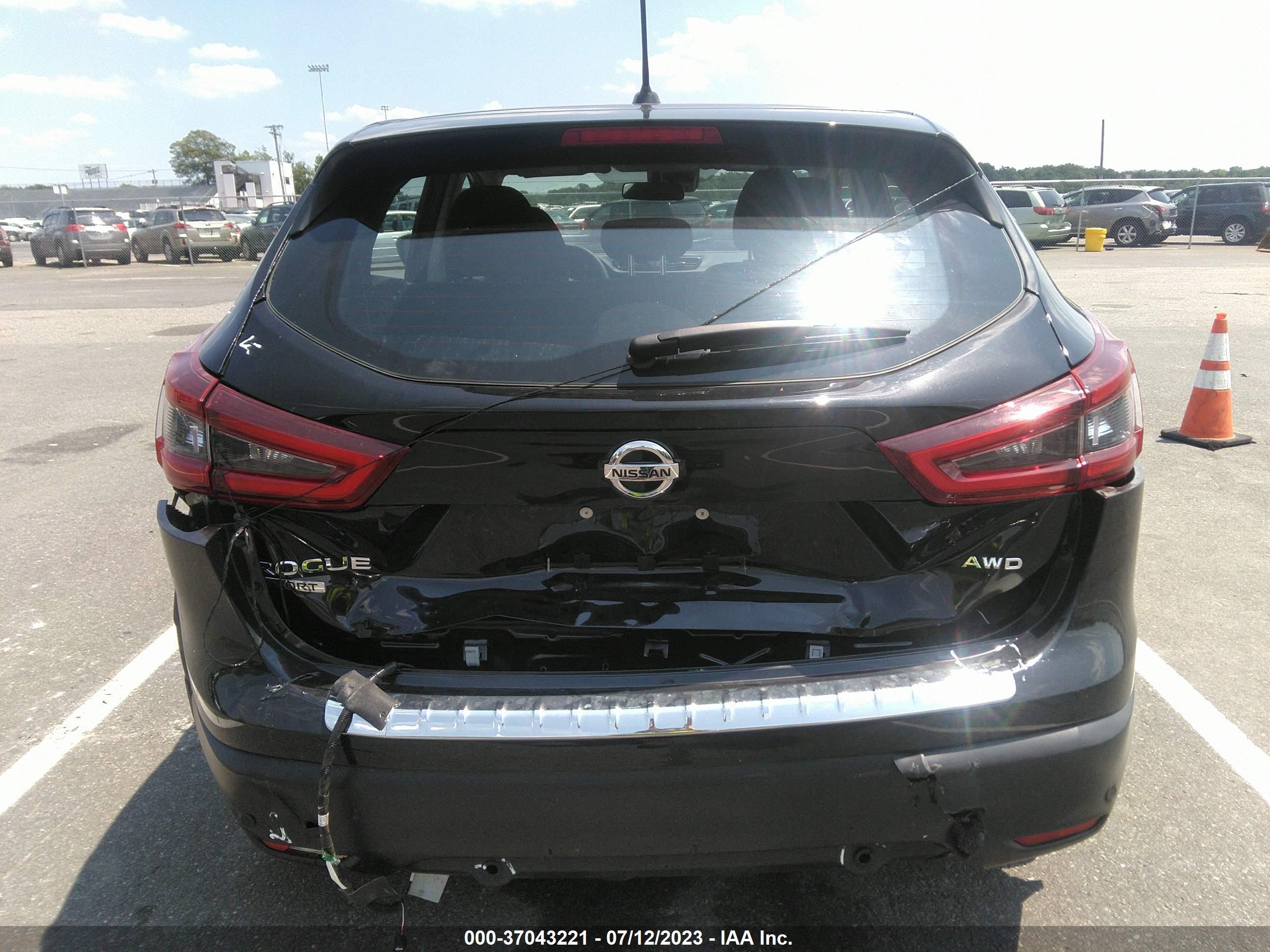 Photo 15 VIN: JN1BJ1CW8LW641929 - NISSAN ROGUE 