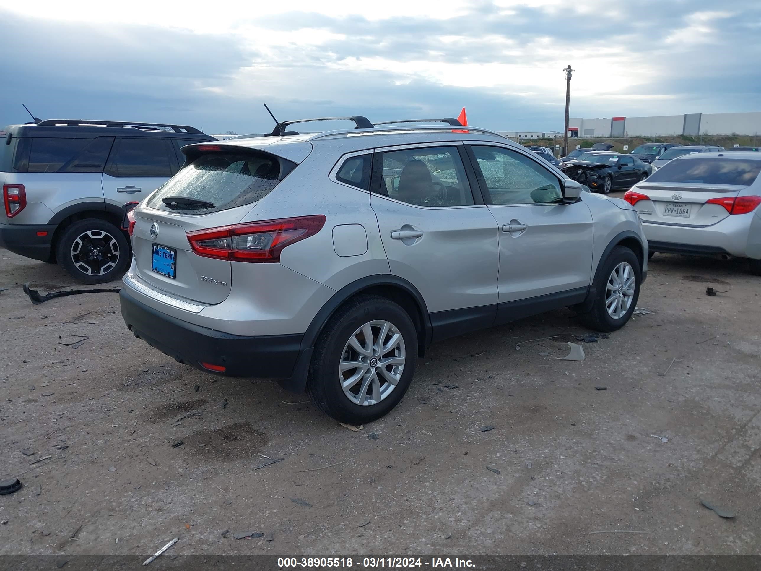 Photo 3 VIN: JN1BJ1CW9LW386093 - NISSAN ROGUE 