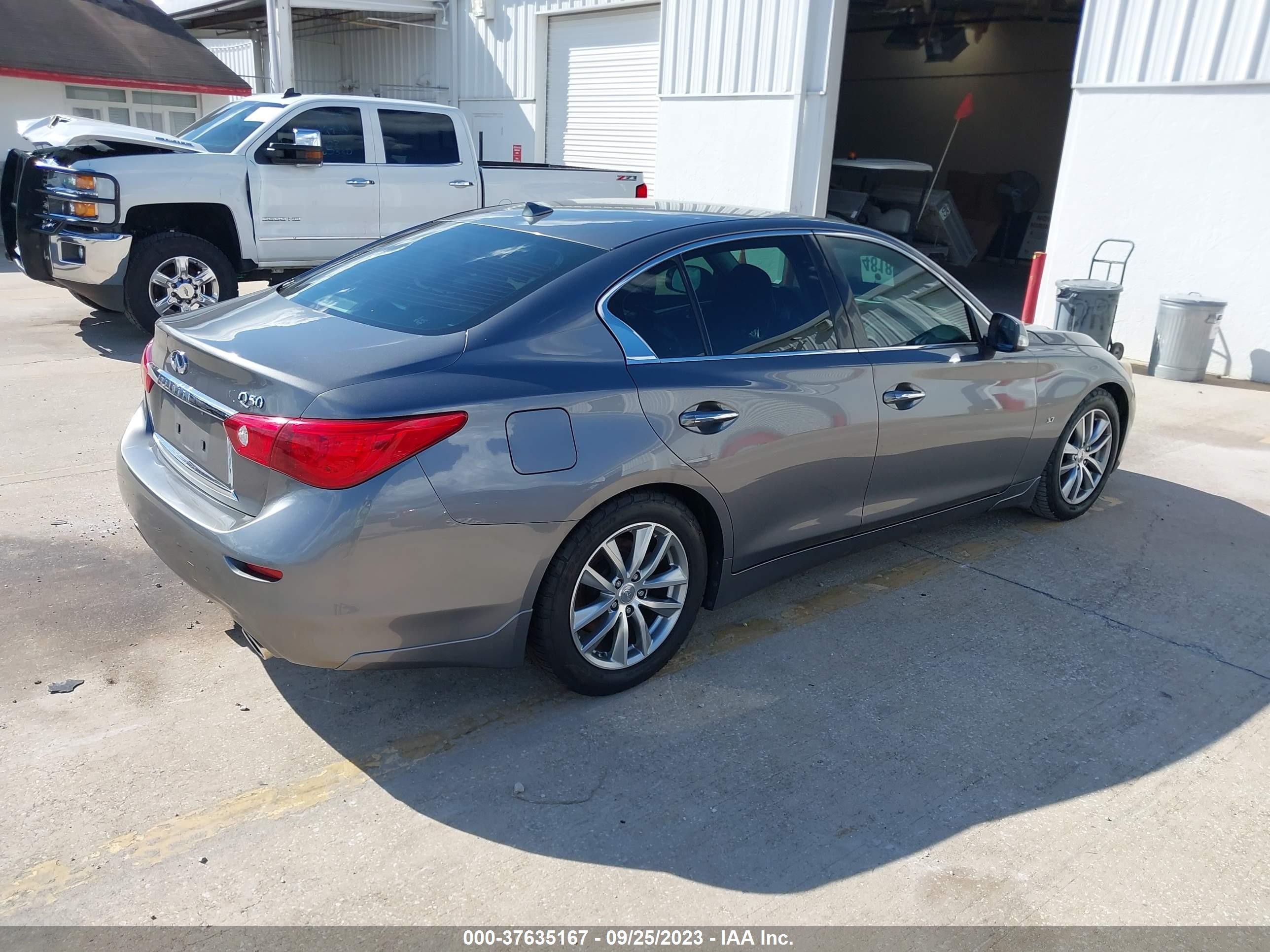 Photo 3 VIN: JN1BV7AP1EM672196 - INFINITI Q50 