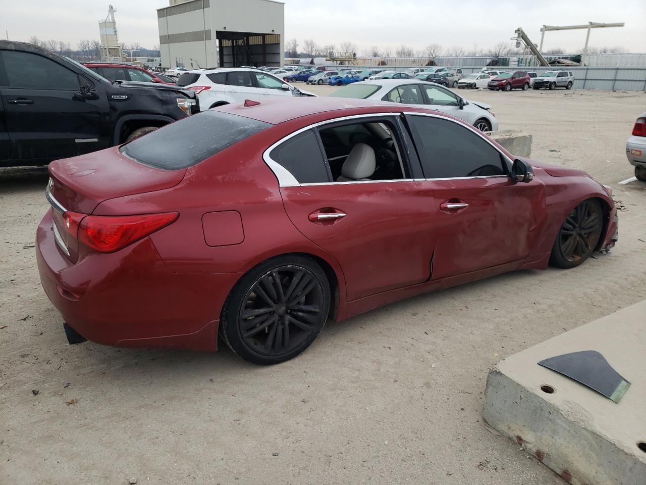 Photo 2 VIN: JN1BV7AP1EM674031 - INFINITI Q50 