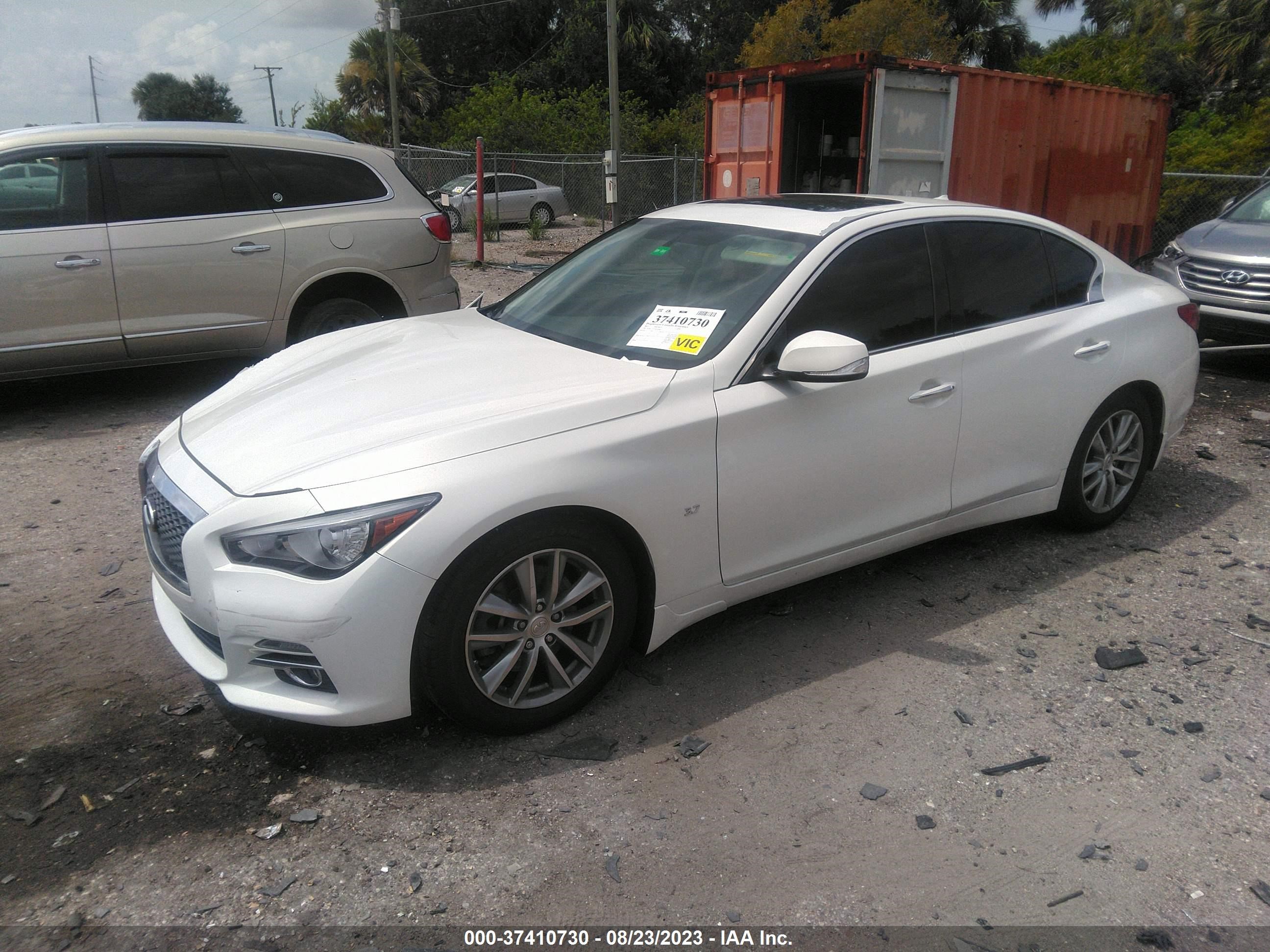 Photo 1 VIN: JN1BV7AP1FM342463 - INFINITI Q50 