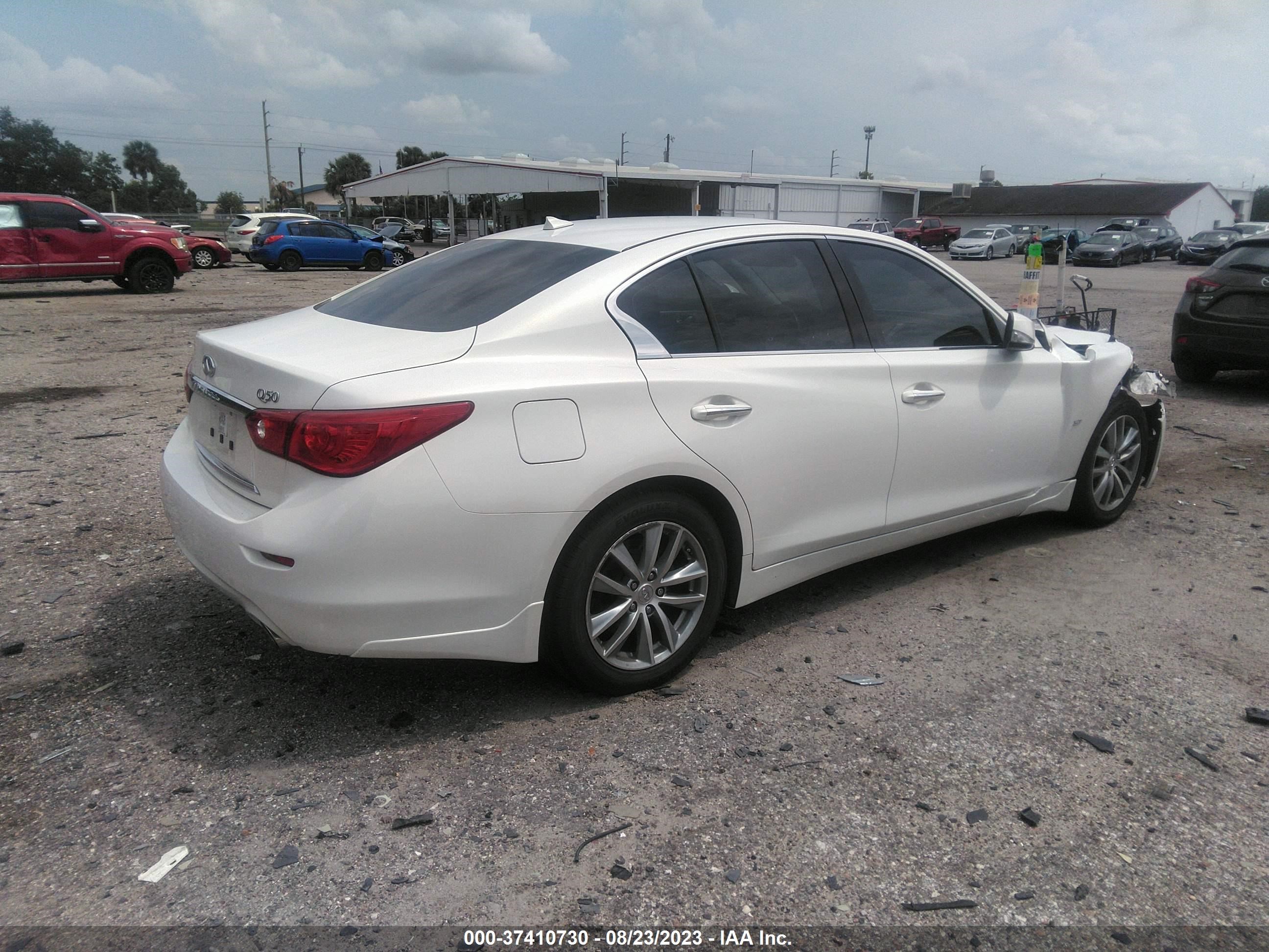 Photo 3 VIN: JN1BV7AP1FM342463 - INFINITI Q50 