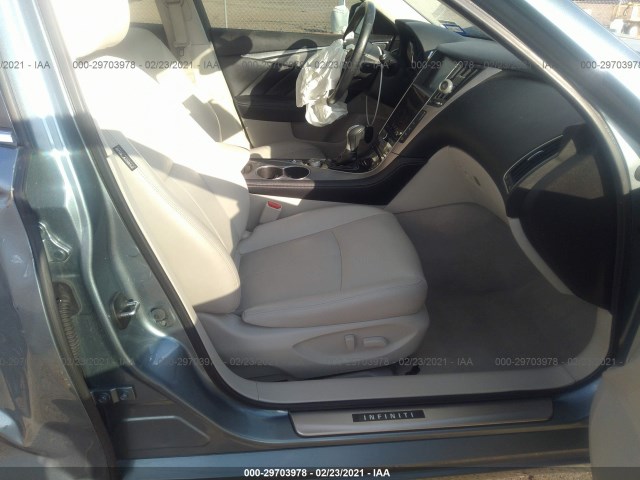 Photo 4 VIN: JN1BV7AP2FM351656 - INFINITI Q50 