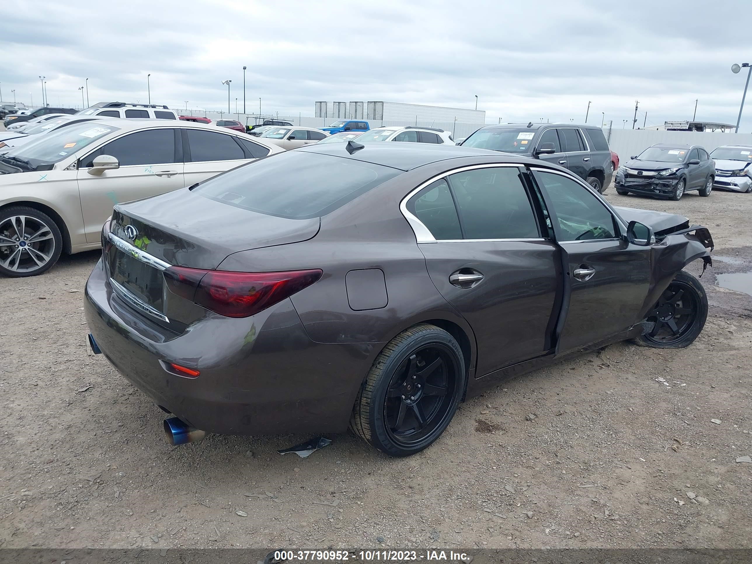 Photo 3 VIN: JN1BV7AP3EM691171 - INFINITI Q50 