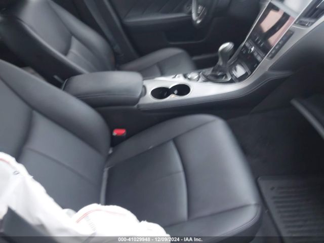 Photo 4 VIN: JN1BV7AP3FM331223 - INFINITI Q50 