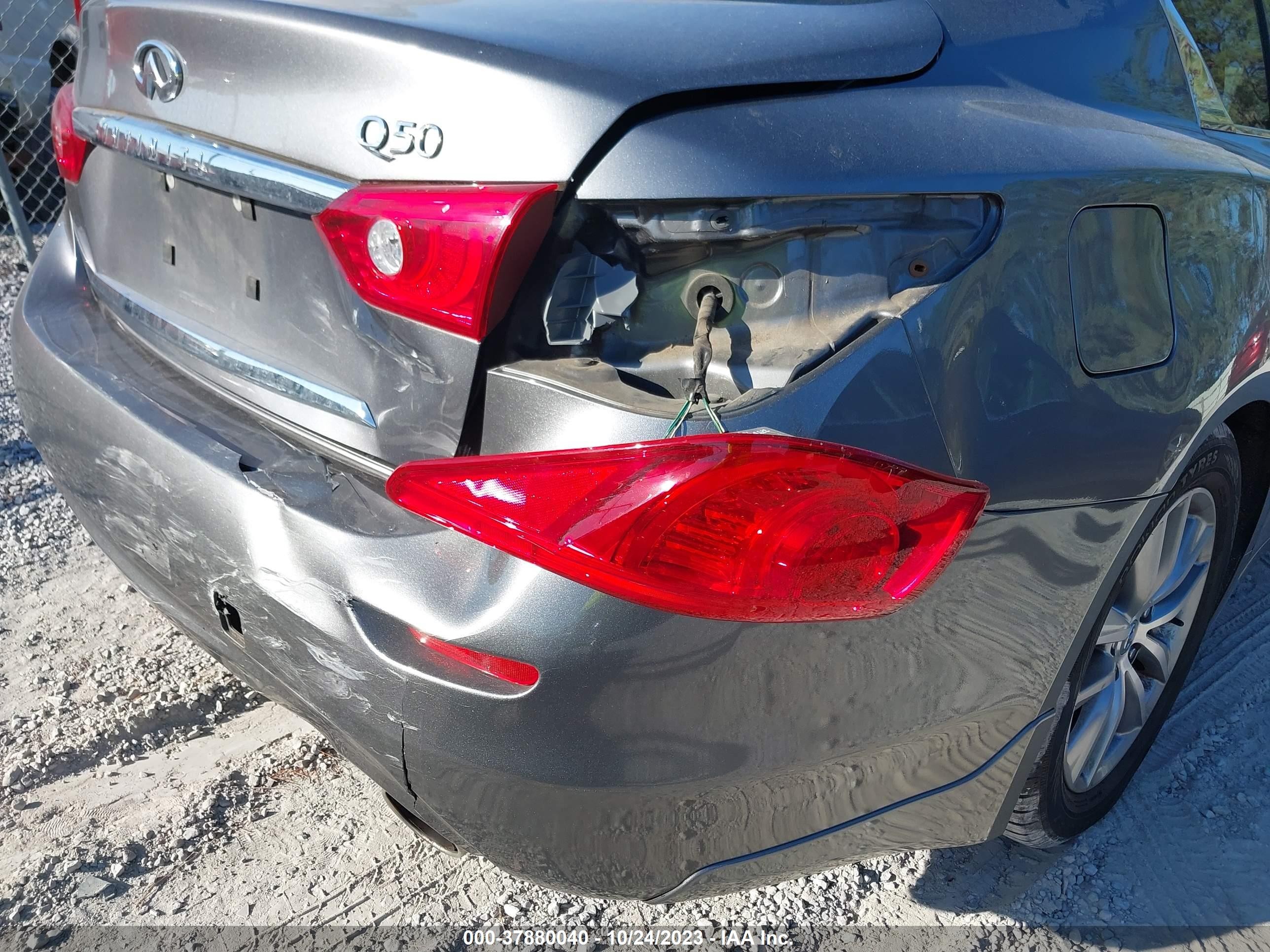 Photo 5 VIN: JN1BV7AP4EM685069 - INFINITI Q50 