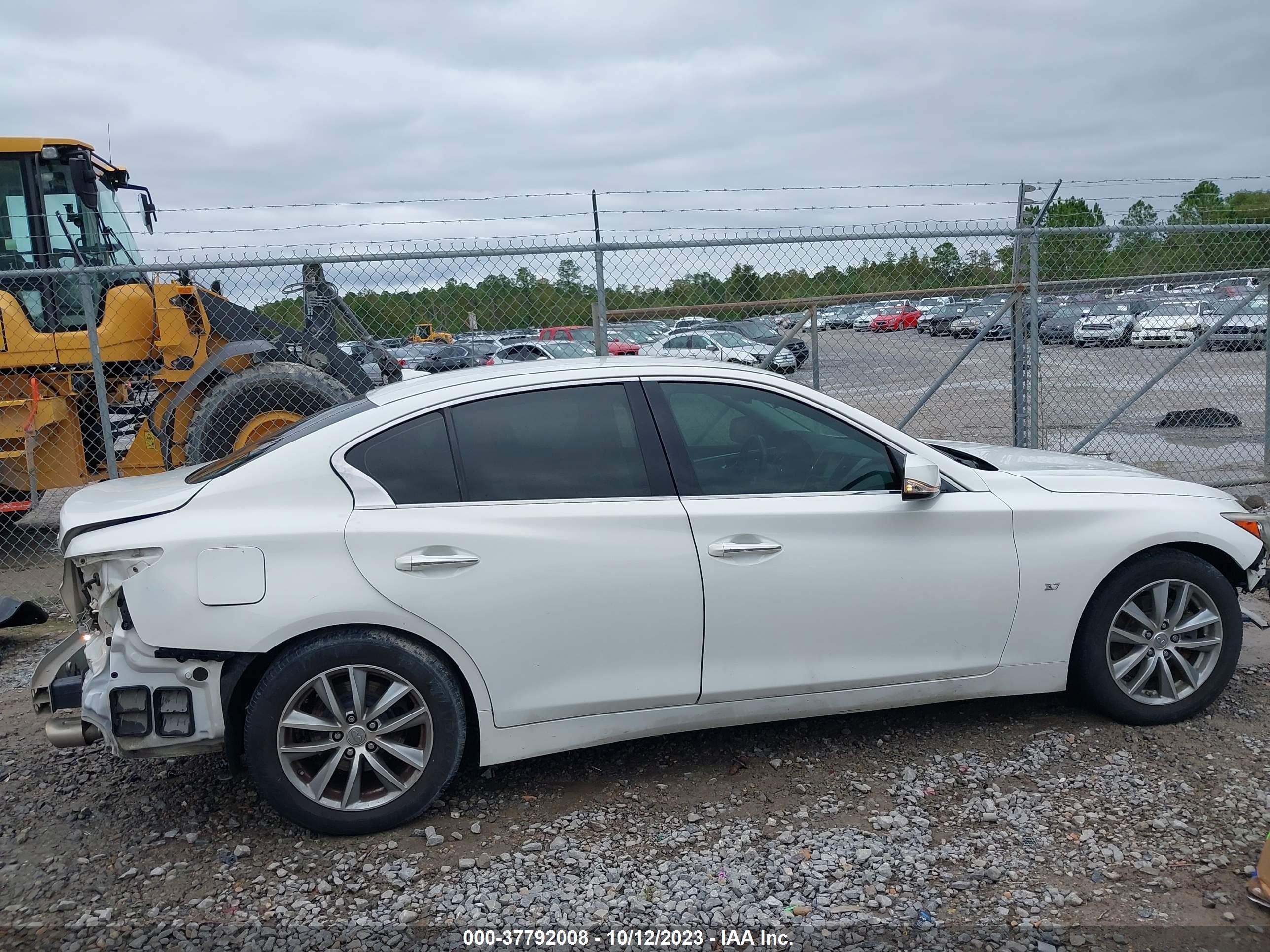 Photo 13 VIN: JN1BV7AP4FM345101 - INFINITI Q50 