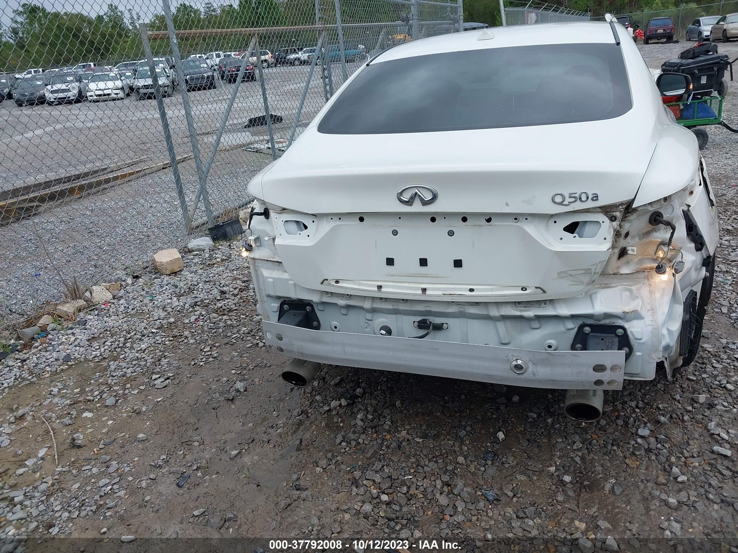 Photo 16 VIN: JN1BV7AP4FM345101 - INFINITI Q50 