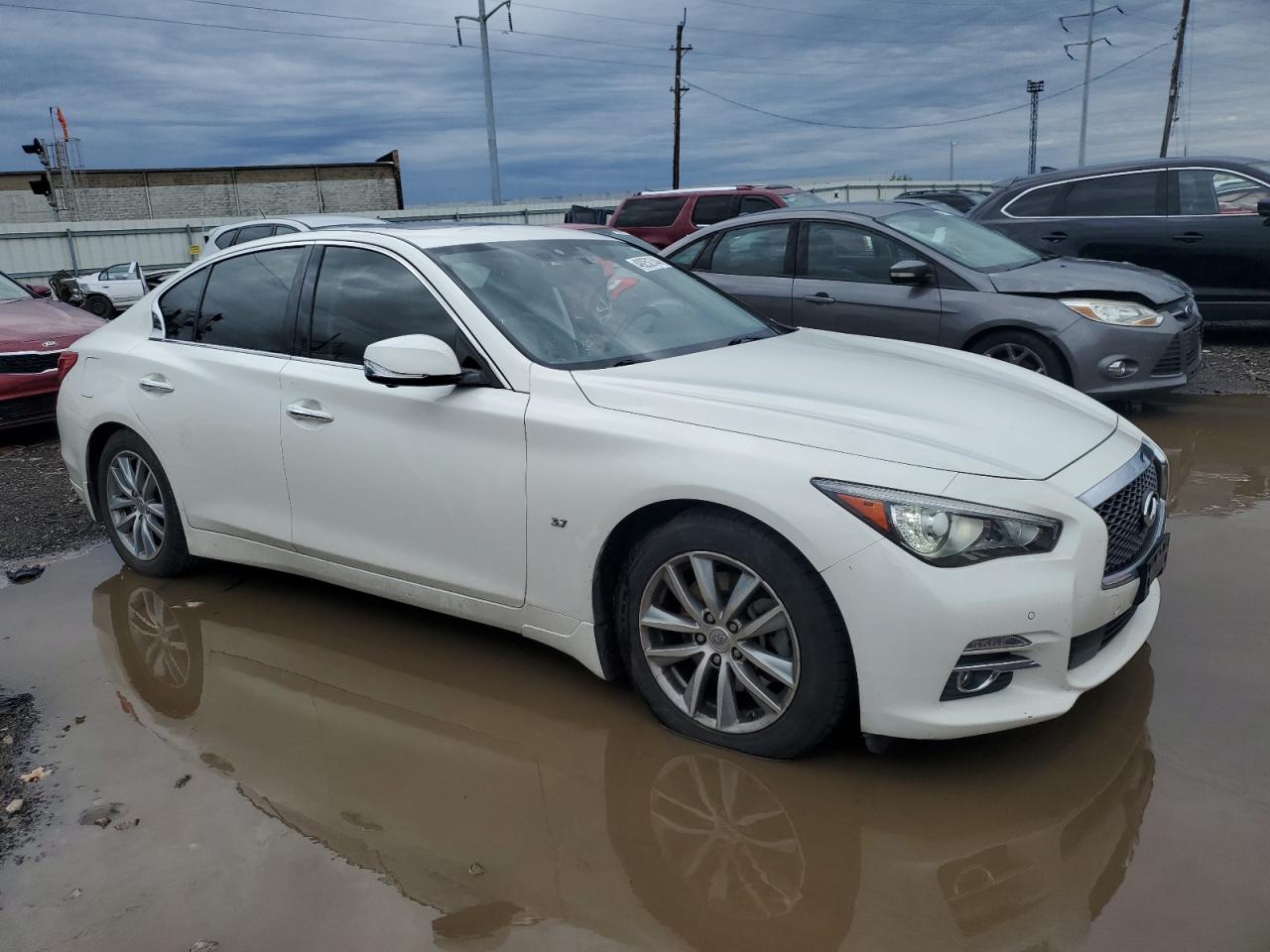 Photo 3 VIN: JN1BV7AP4FM349889 - INFINITI Q50 