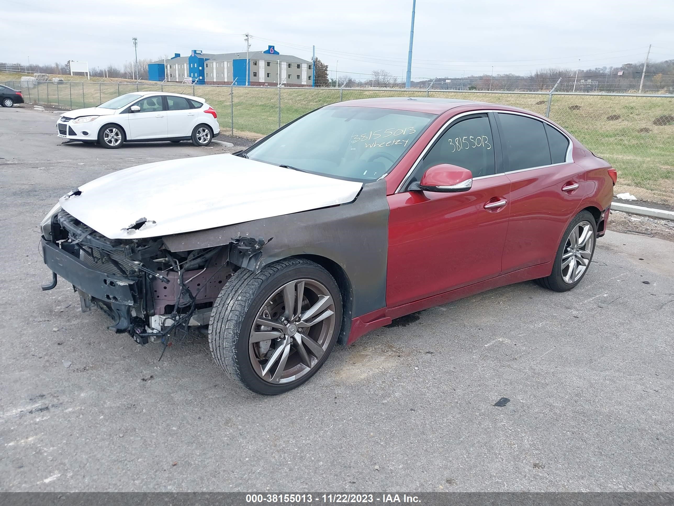 Photo 1 VIN: JN1BV7AP4FM350282 - INFINITI Q50 