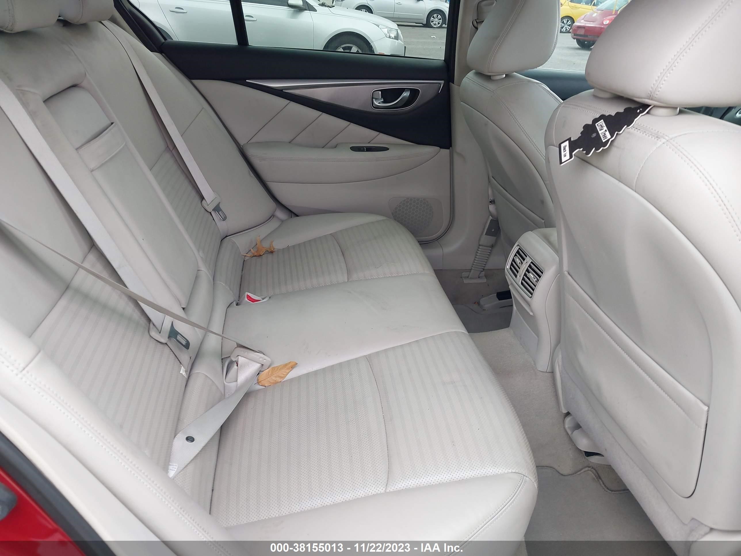 Photo 7 VIN: JN1BV7AP4FM350282 - INFINITI Q50 