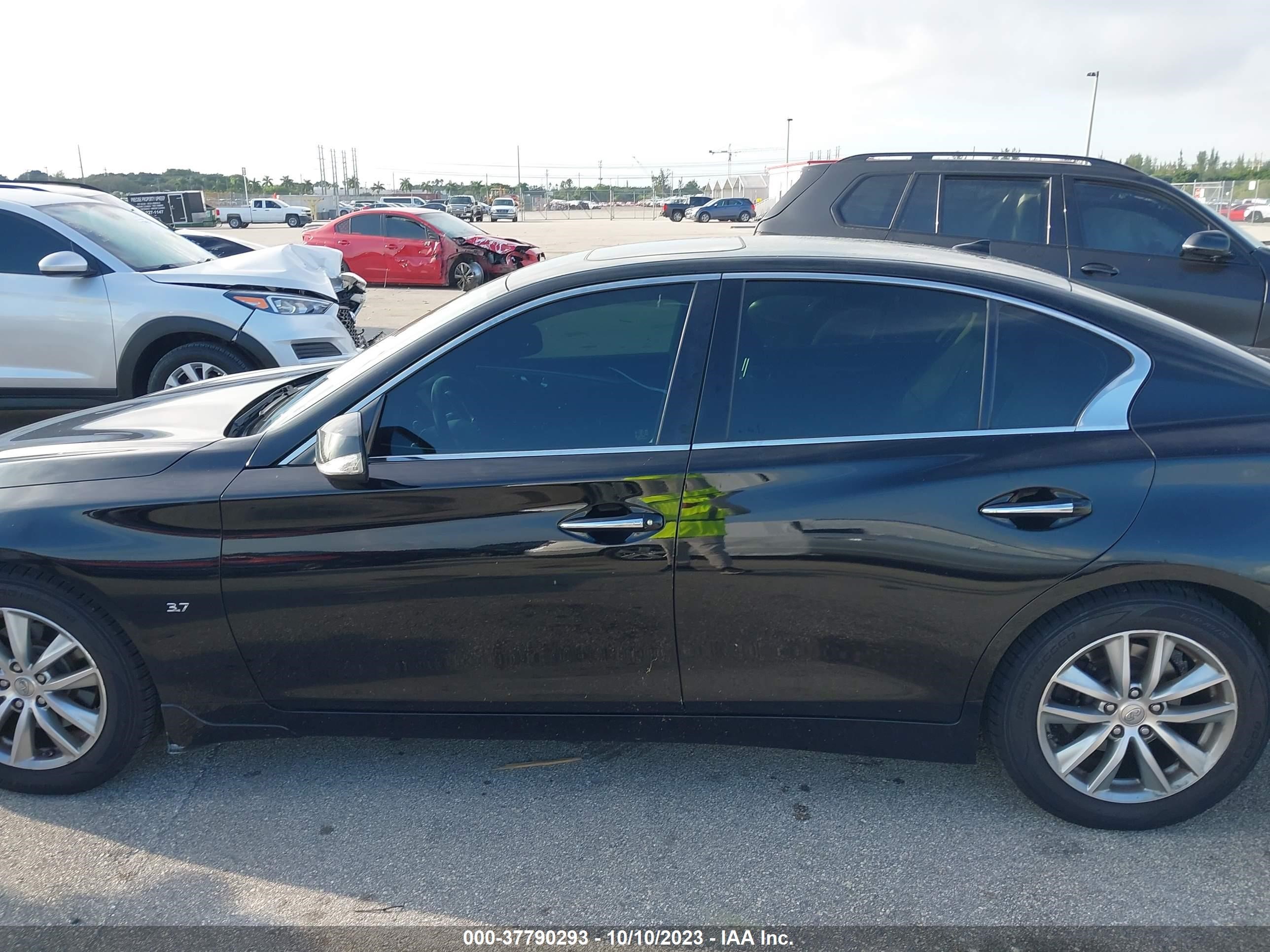 Photo 13 VIN: JN1BV7AP6FM339929 - INFINITI Q50 