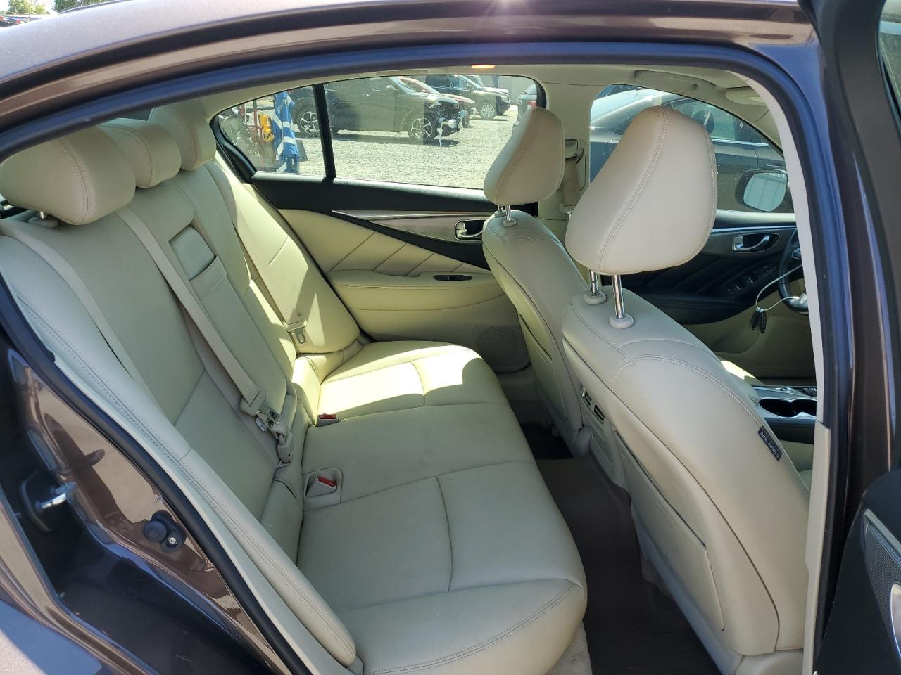 Photo 9 VIN: JN1BV7AP6FM342880 - INFINITI Q50 