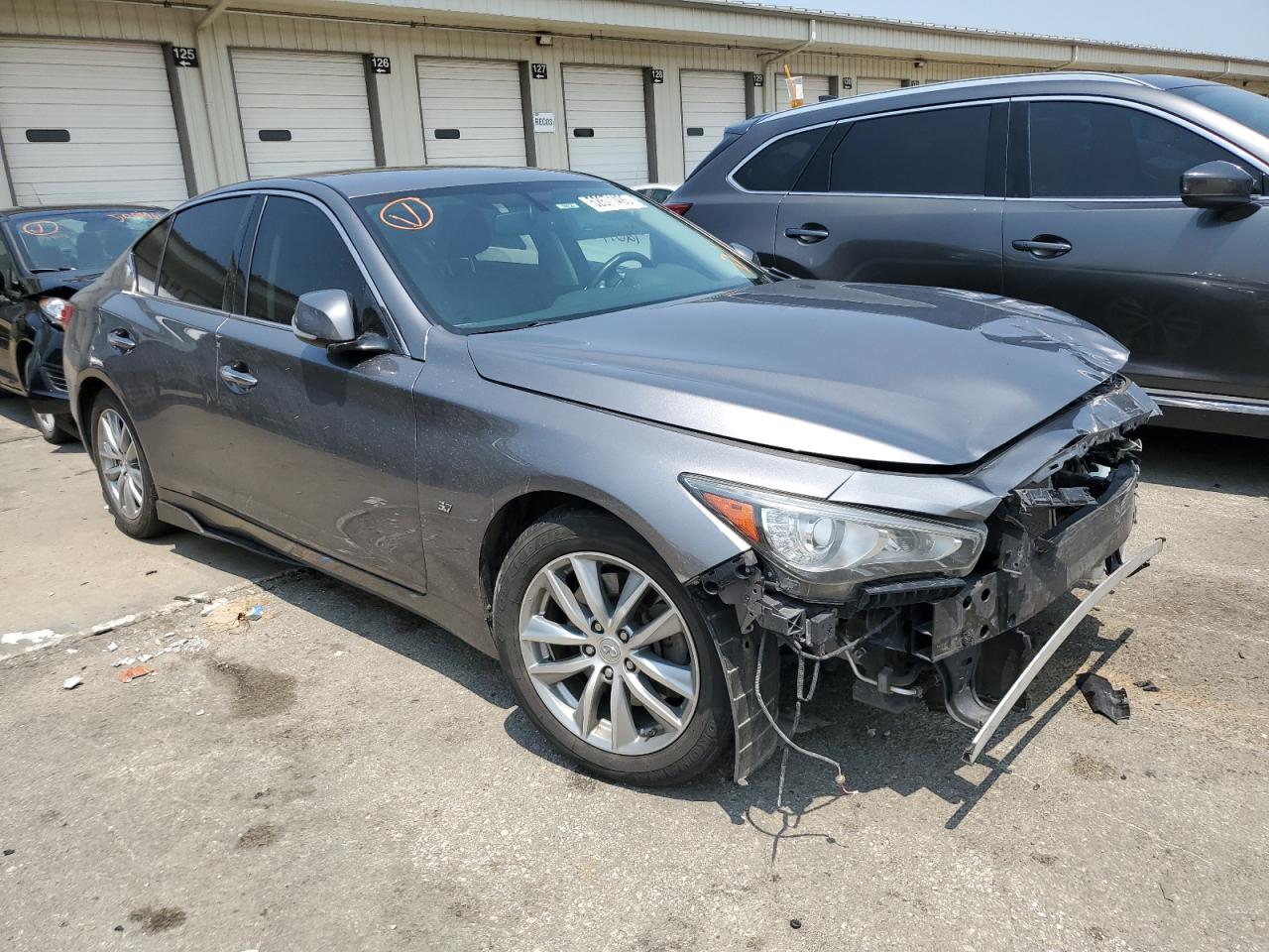 Photo 3 VIN: JN1BV7AP6FM357962 - INFINITI Q50 