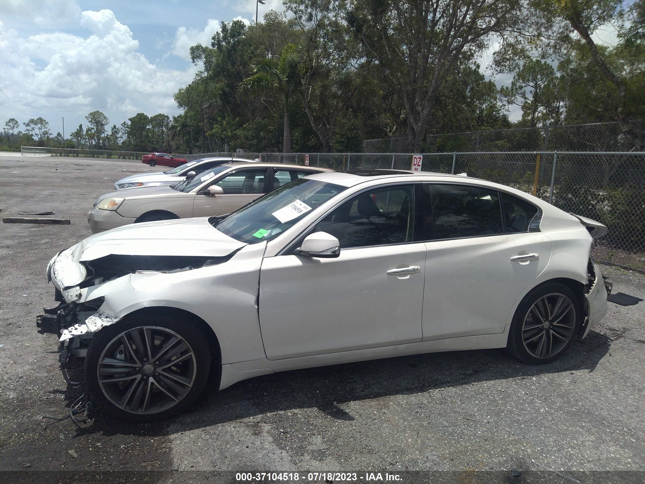 Photo 13 VIN: JN1BV7AP7EM691965 - INFINITI Q50 