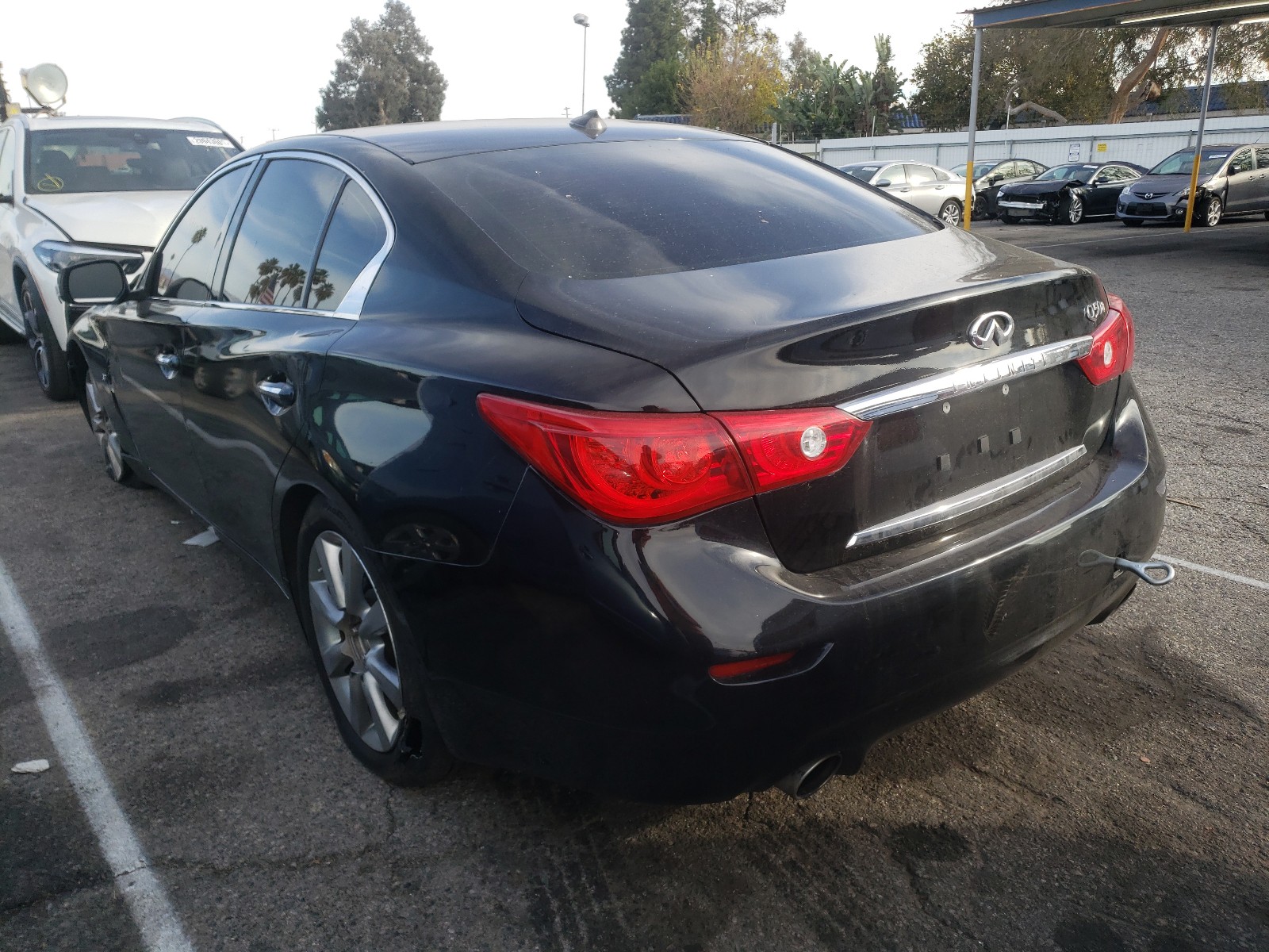 Photo 2 VIN: JN1BV7AP7FM336957 - INFINITI Q50 BASE 