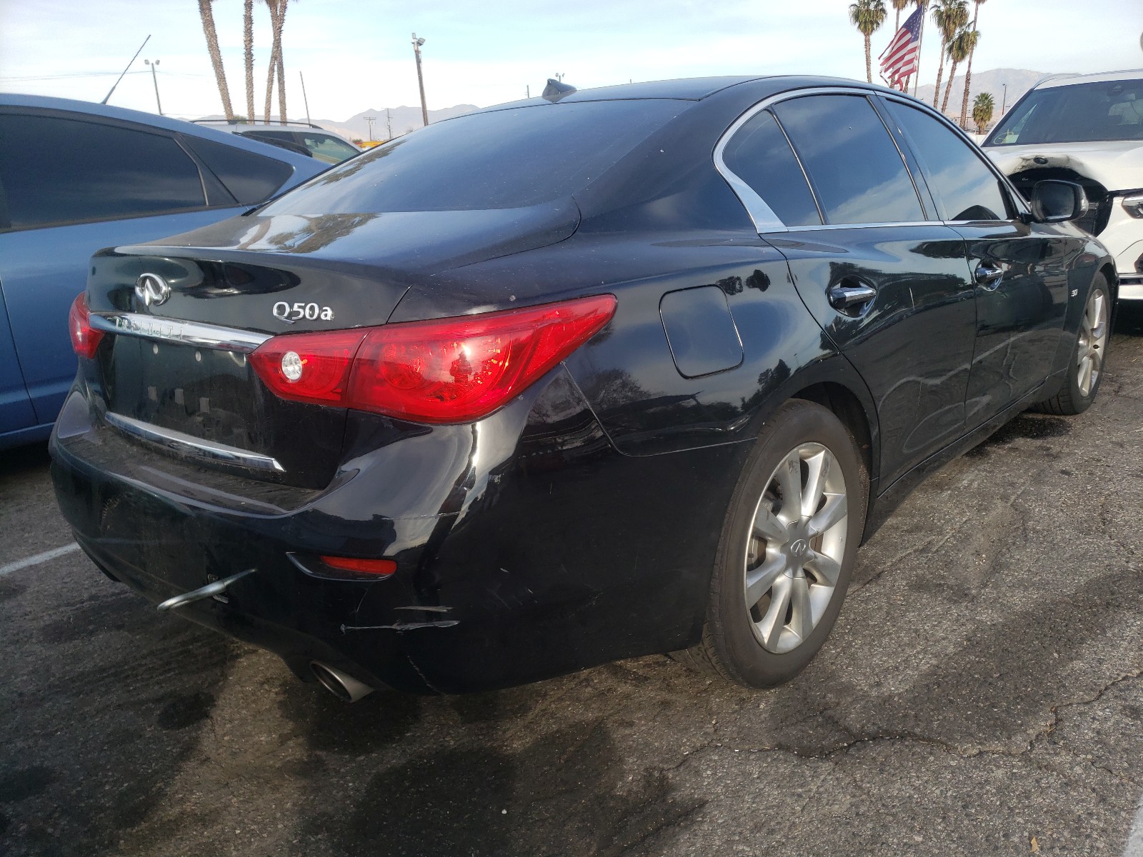 Photo 3 VIN: JN1BV7AP7FM336957 - INFINITI Q50 BASE 