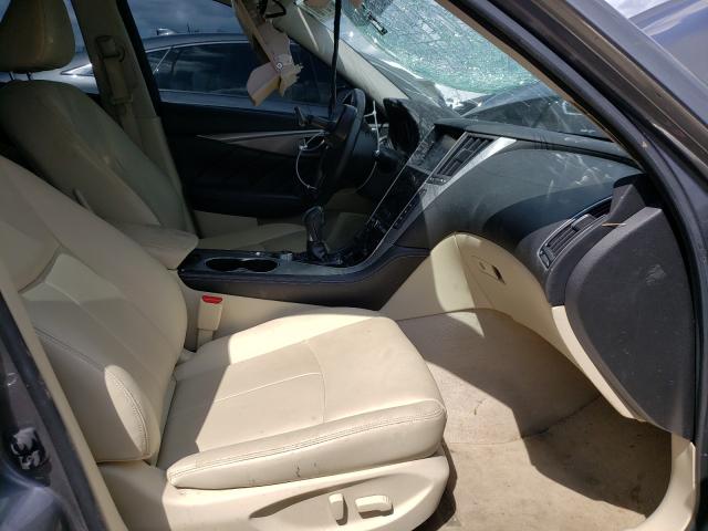 Photo 4 VIN: JN1BV7AP7FM343567 - INFINITI Q50 